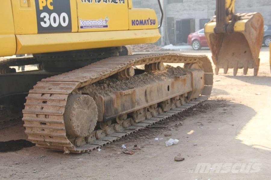 Komatsu PC 300-7 Lánctalpas kotrók