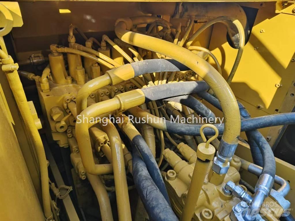 CAT 320 D Lánctalpas kotrók
