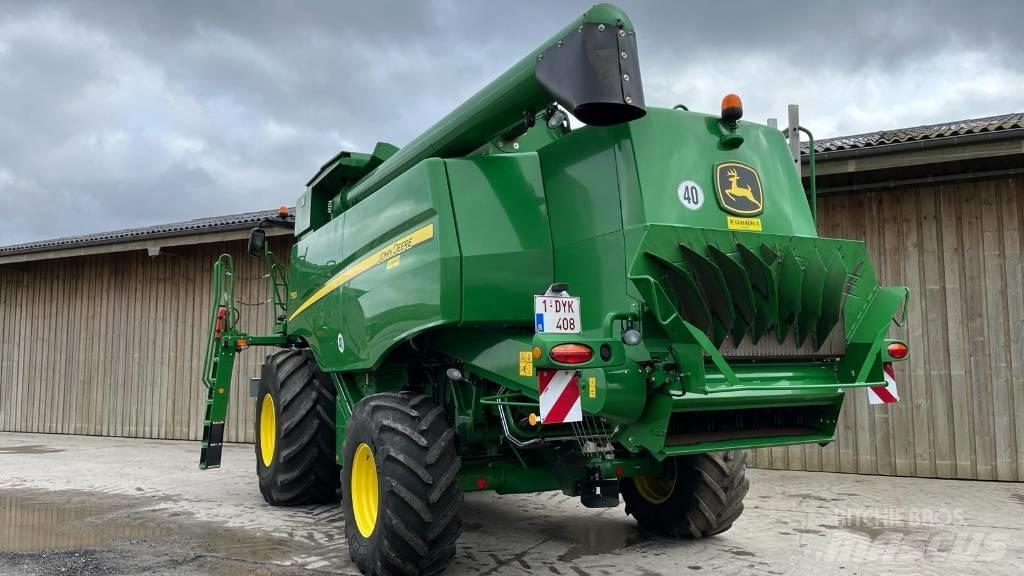 John Deere T 560 Kombájnok