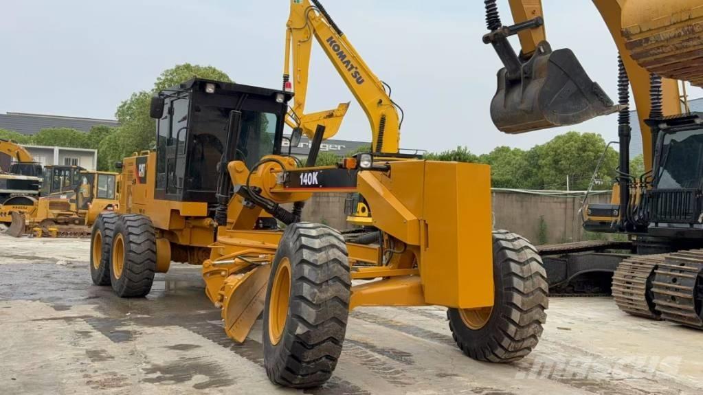 CAT 140 K Gréderek