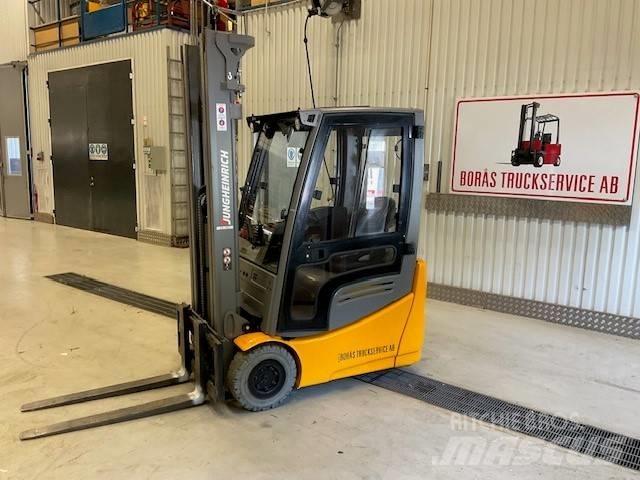 Jungheinrich EFG 215 Elektromos targoncák