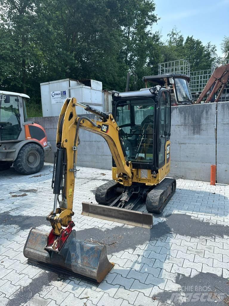 Bobcat 301.8 Mini kotrók < 7t