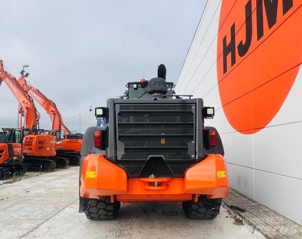 Hitachi ZW 310-6 Gumikerekes homlokrakodók
