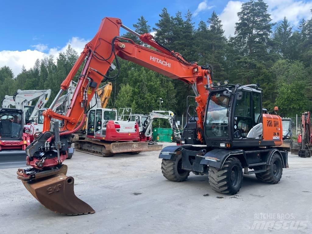 Hitachi ZX 140 W-6 Gumikerekes kotrók