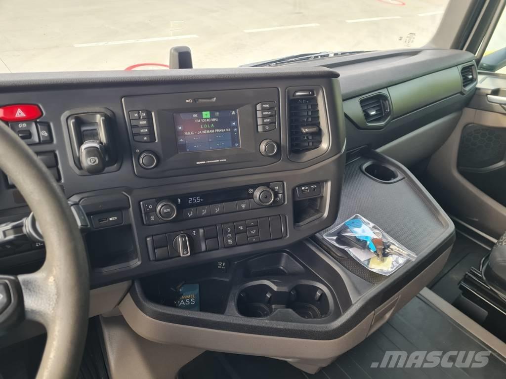 Scania R450 Nyergesvontatók