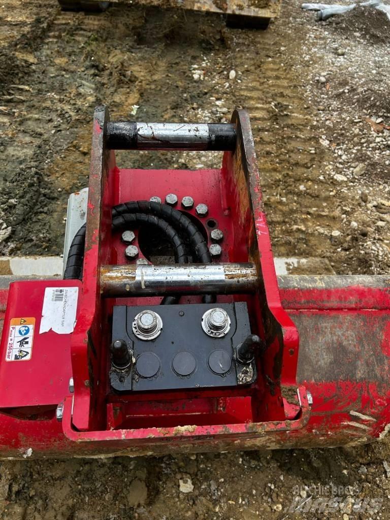 Takeuchi TB 290 Közepes (midi) kotrók 7 t - 12 t