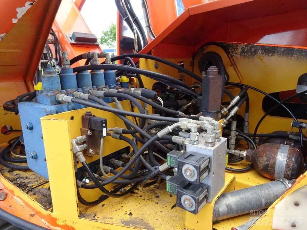 Mecalac 12MXT Gumikerekes kotrók