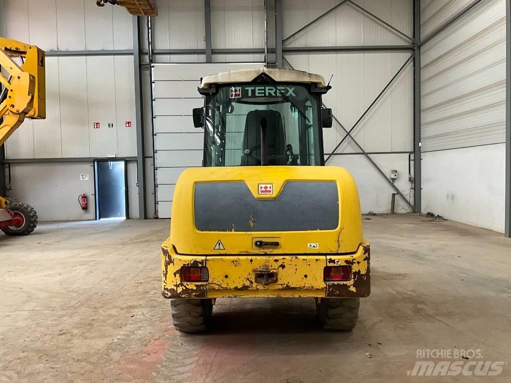Terex TL 80 Gumikerekes homlokrakodók