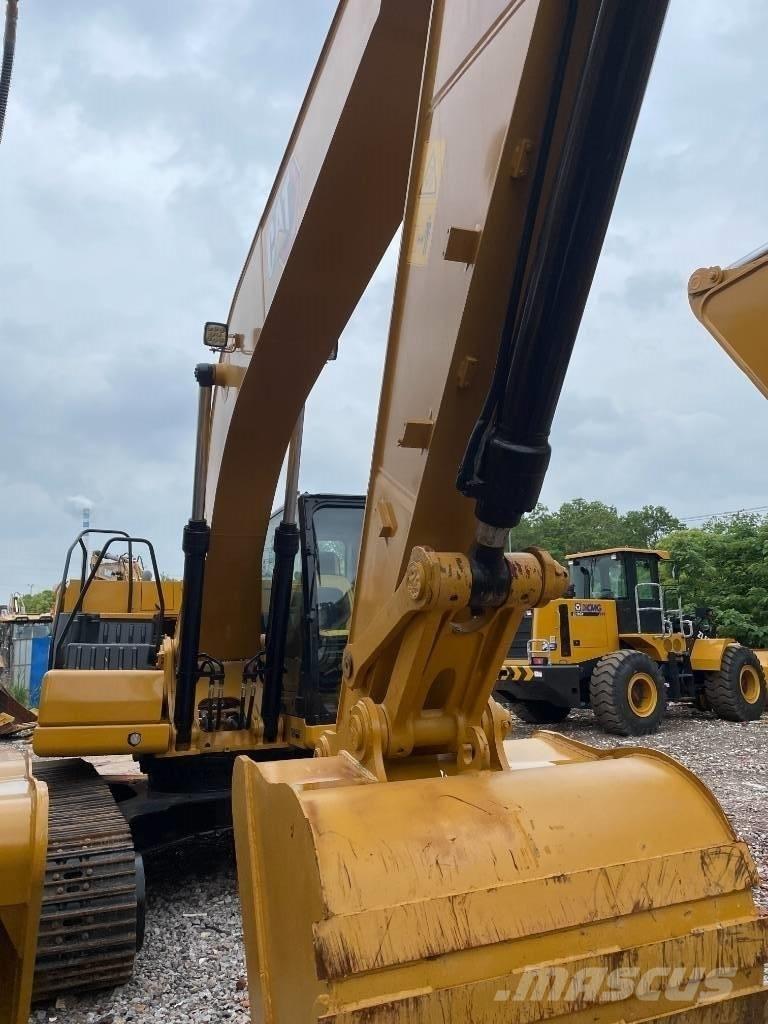 CAT 323GX Közepes (midi) kotrók 7 t - 12 t