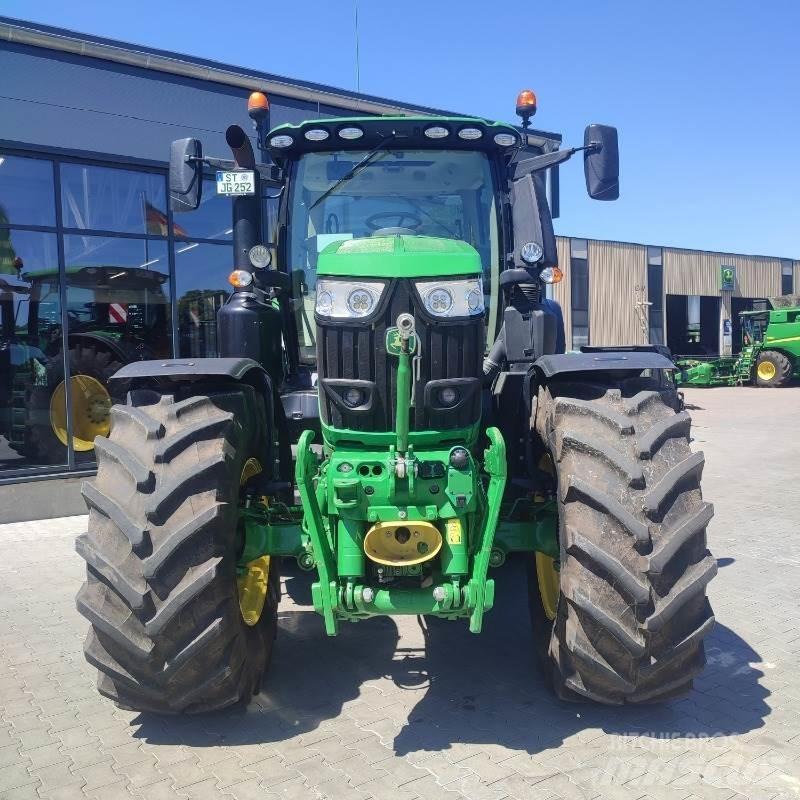 John Deere 6250R Traktorok