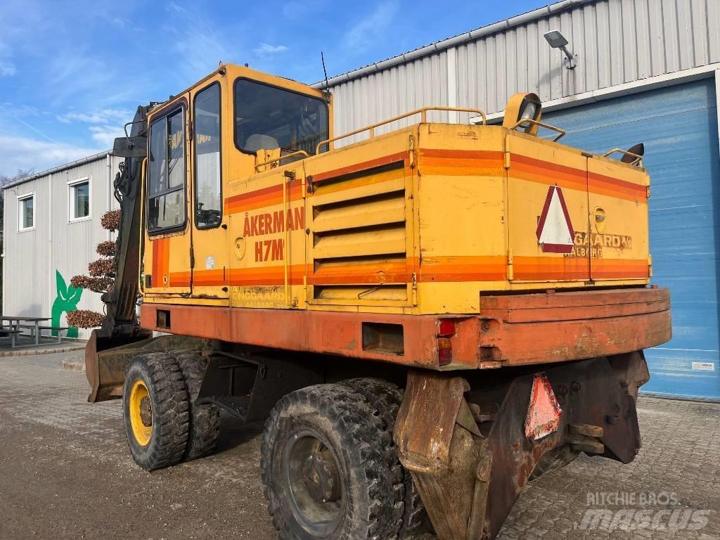  Aakermann H7M Gumikerekes kotrók