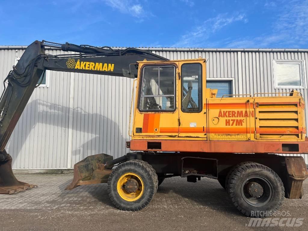  Aakermann H7M Gumikerekes kotrók