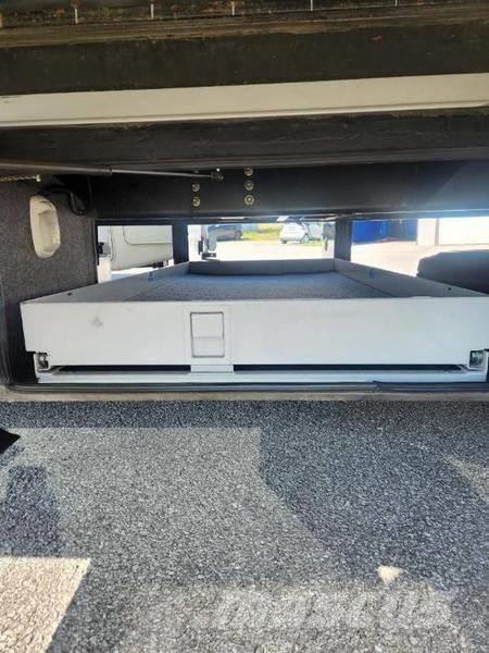 Tiffin Pheaton 40QDH Lakóautó és lakókocsi