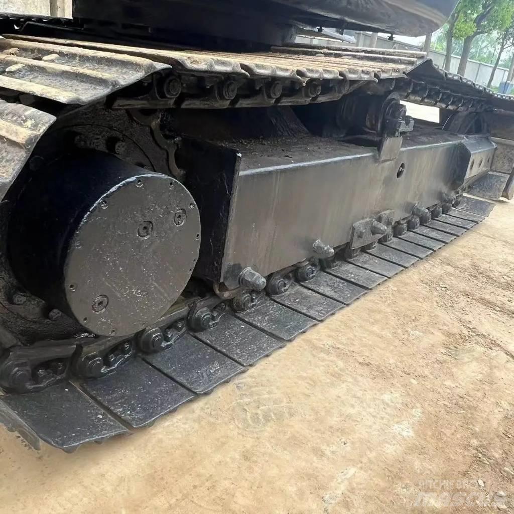 Doosan DX60 Lánctalpas kotrók