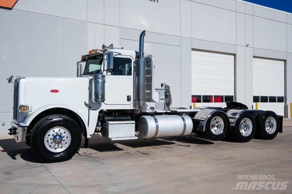 Peterbilt 388 Nyergesvontatók