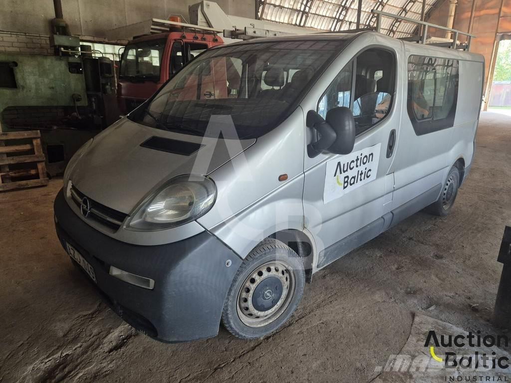 Opel Vivaro Egyéb