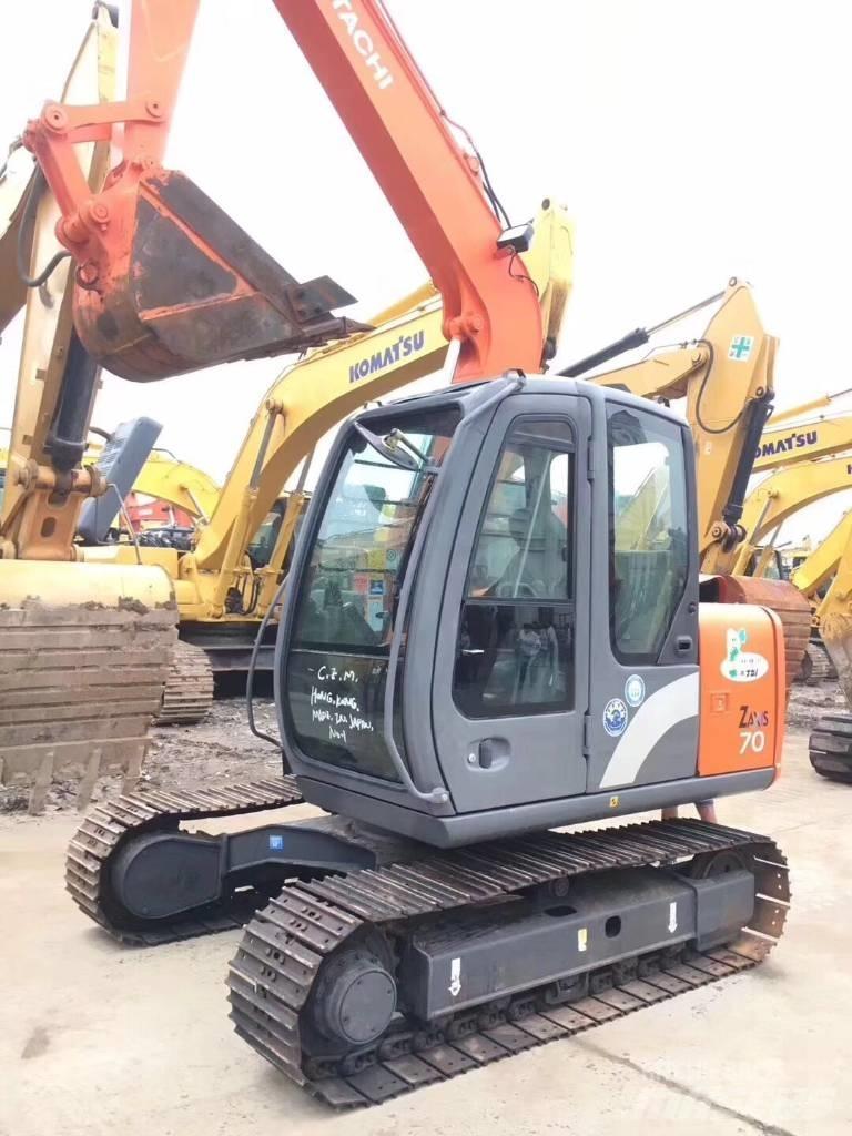 Hitachi zx70 Közepes (midi) kotrók 7 t - 12 t