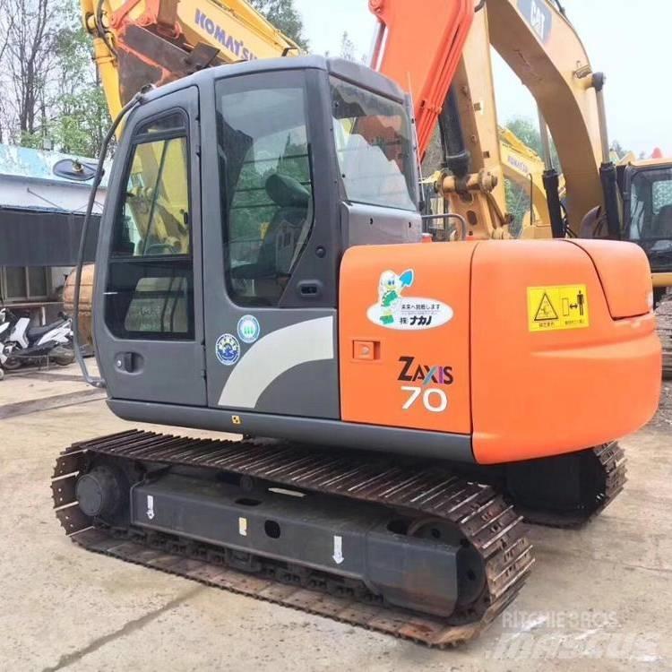 Hitachi zx70 Közepes (midi) kotrók 7 t - 12 t