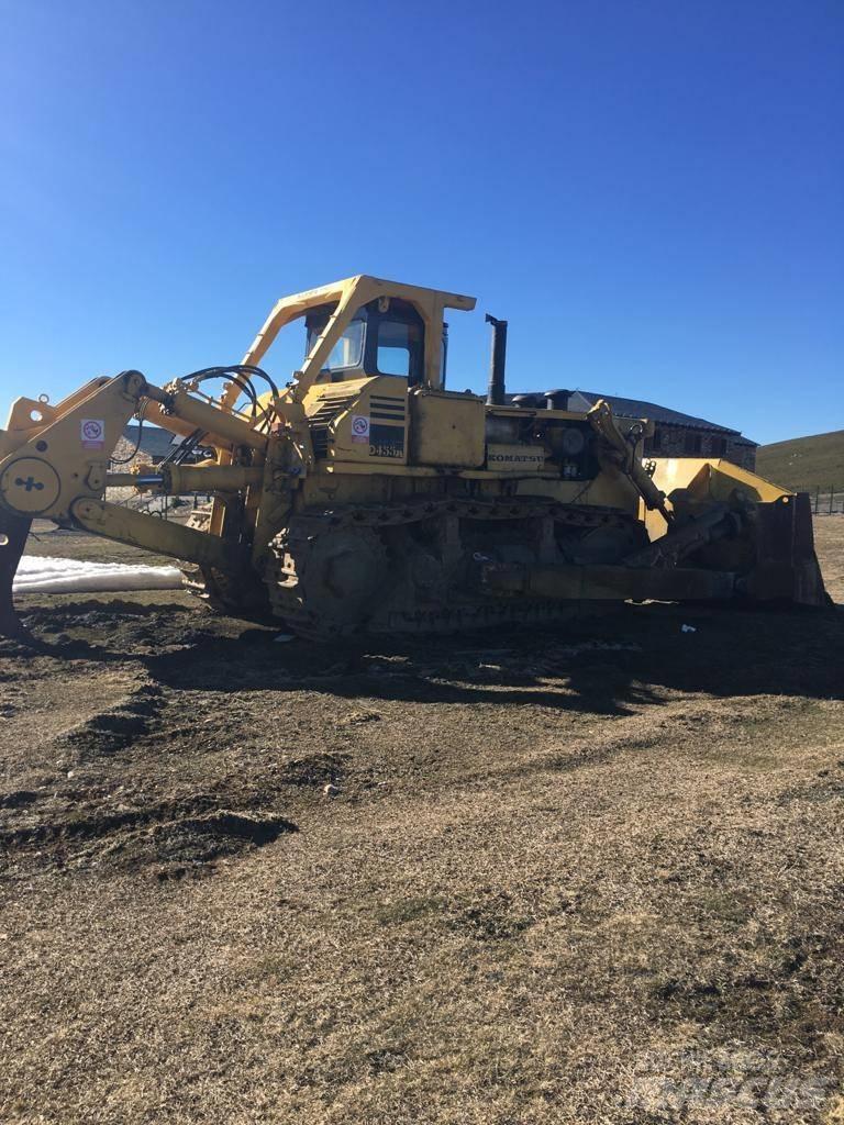 Komatsu 455 lánctalpas dózerek