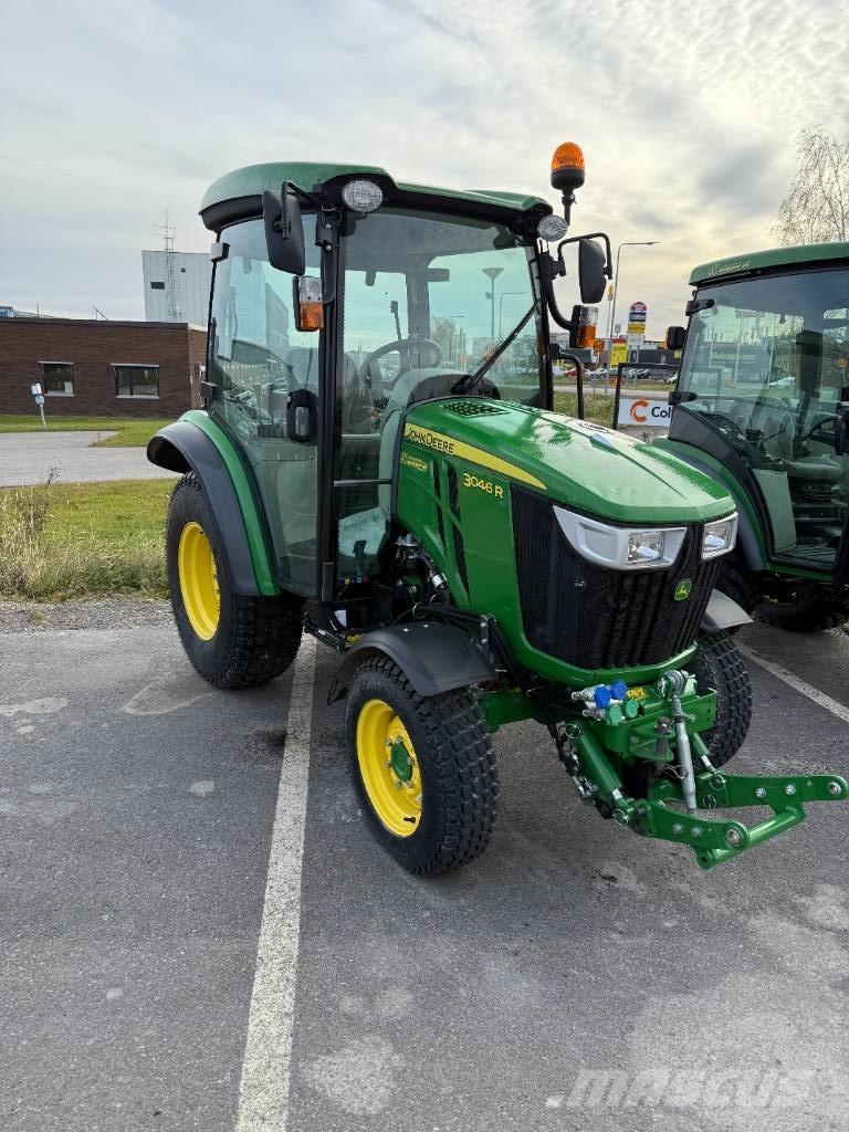 John Deere 3046 R Kompakt traktorok