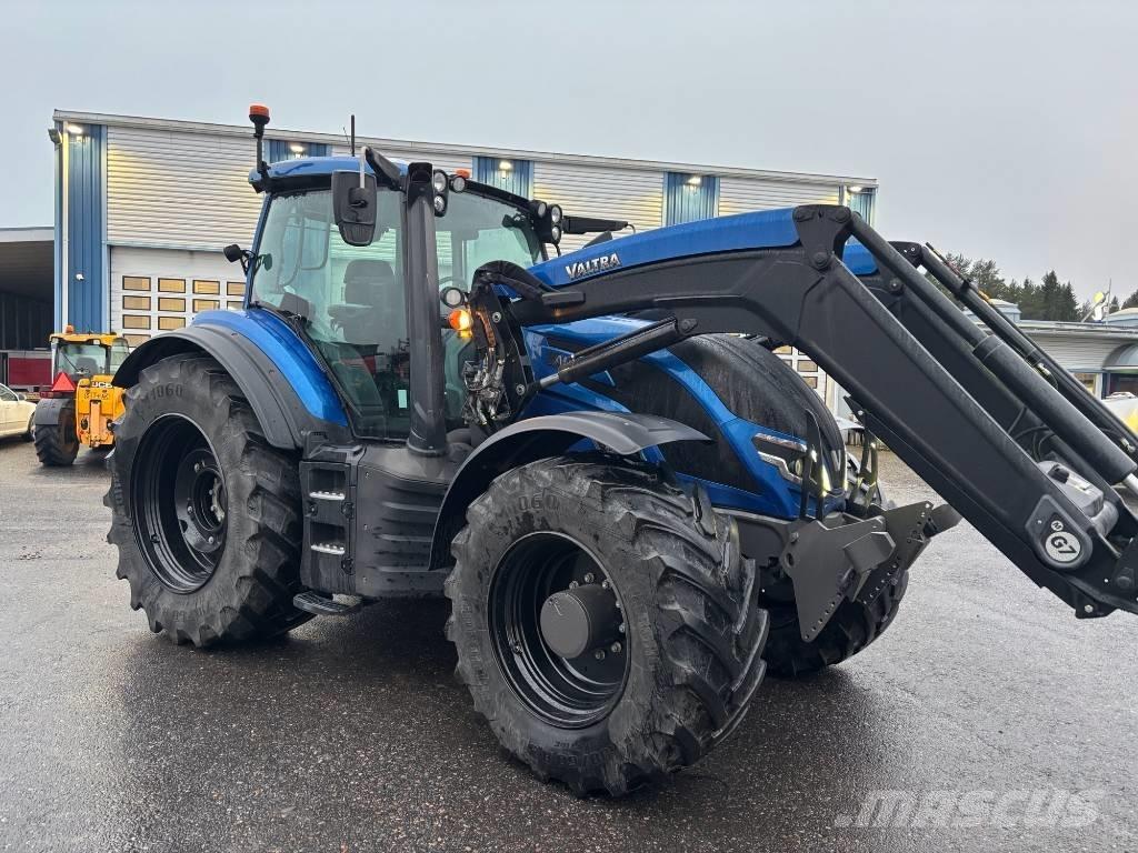 Valtra T 235 Direct Traktorok