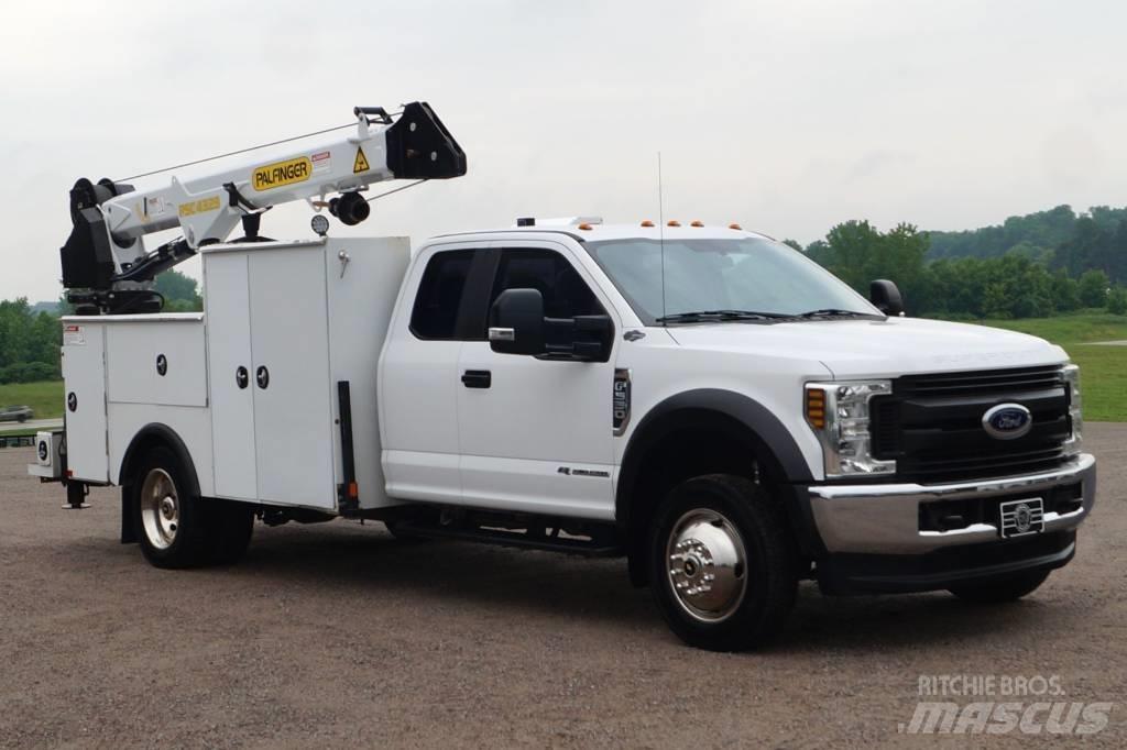Ford F 550 XL SD Lánctalpas daruk