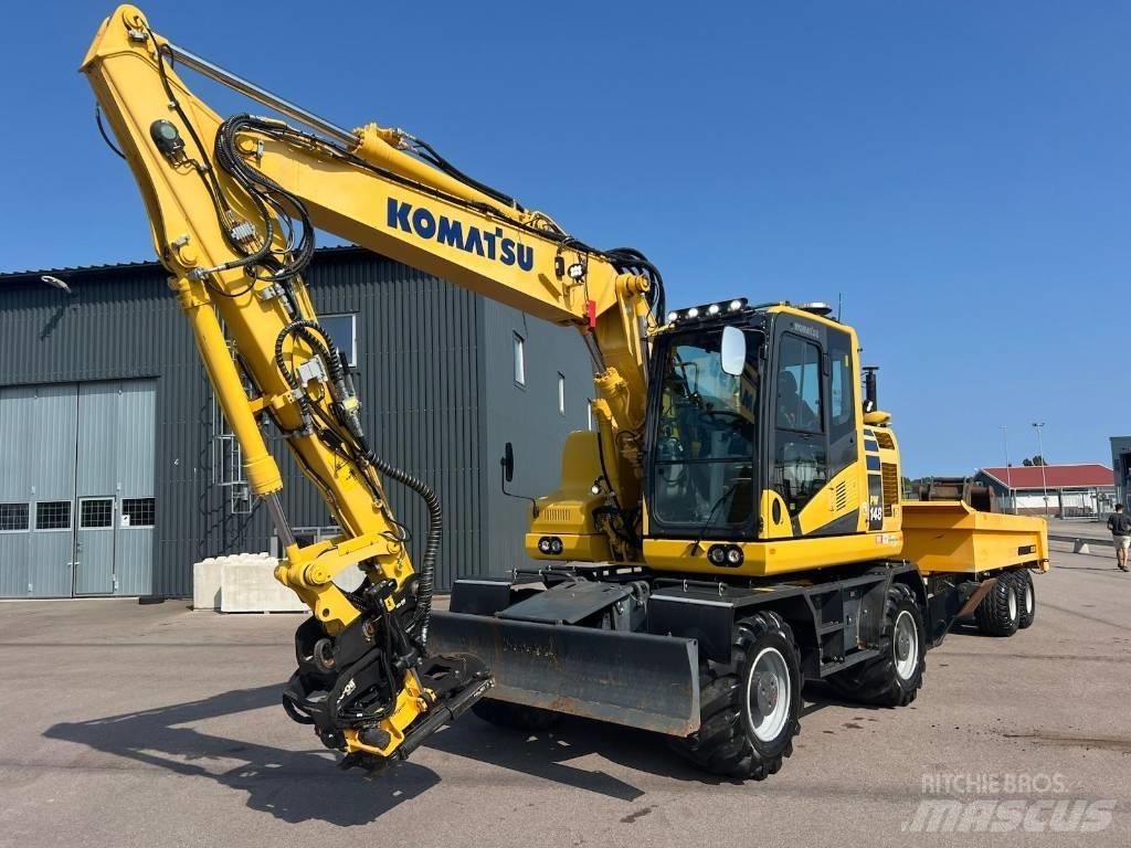 Komatsu PW148-11 Gumikerekes kotrók