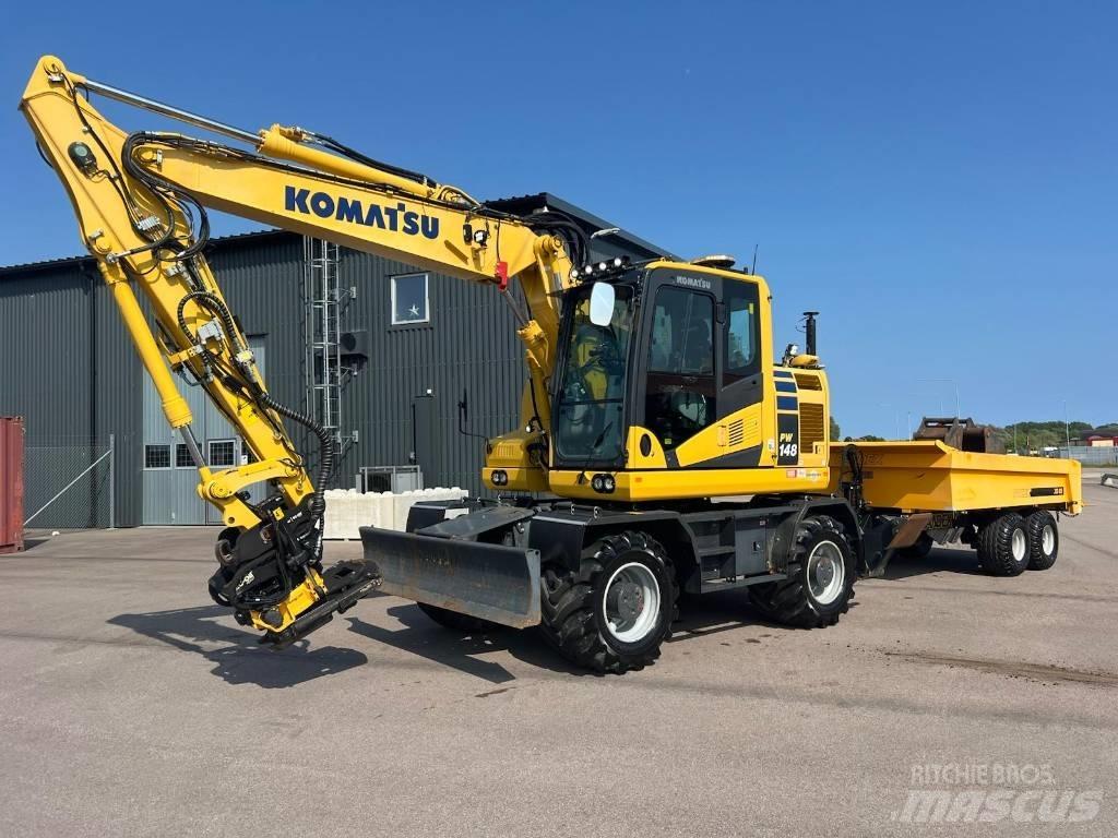 Komatsu PW148-11 Gumikerekes kotrók