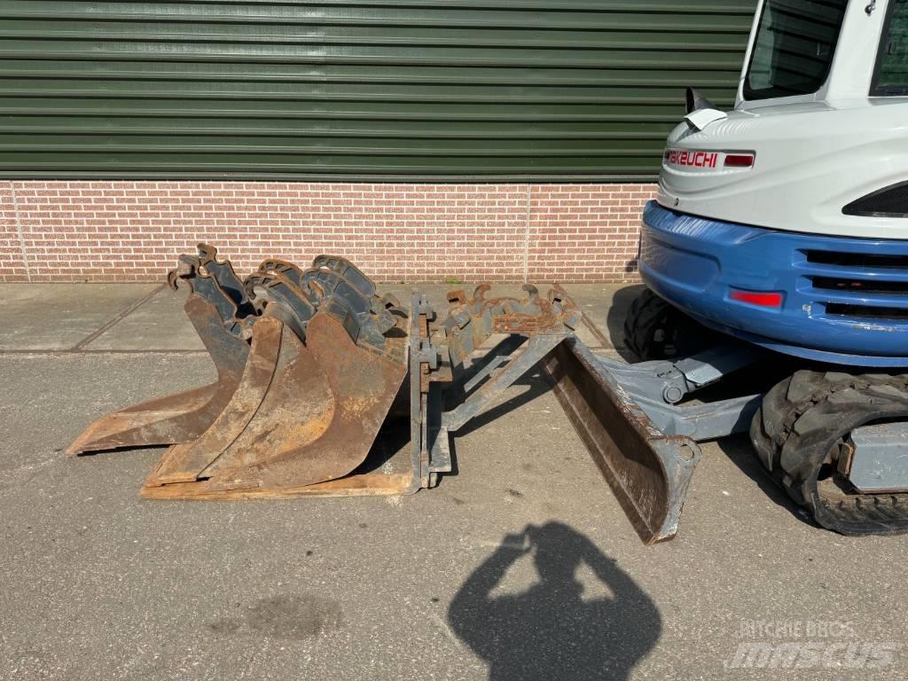 Takeuchi TB 290 Közepes (midi) kotrók 7 t - 12 t
