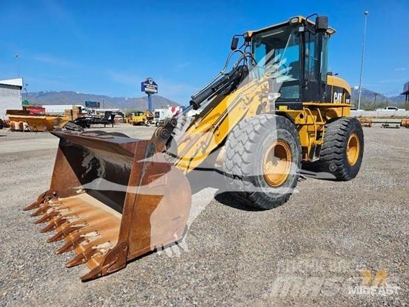 CAT 930G Gumikerekes homlokrakodók