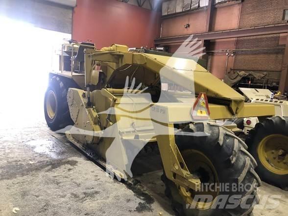CAT RR-250 Aszfalt aprítók