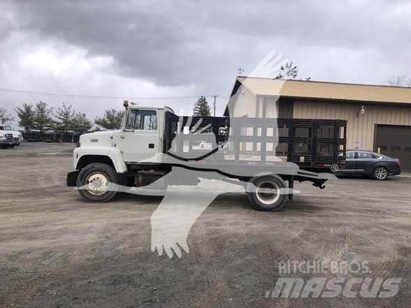 Ford L8000 Építőipar - Egyebek
