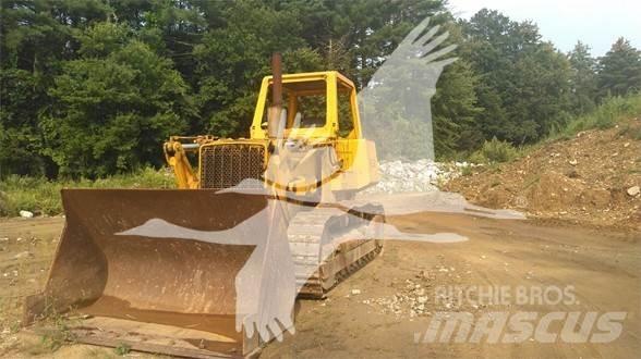 John Deere 855 Lánctalpas homlokrakodók