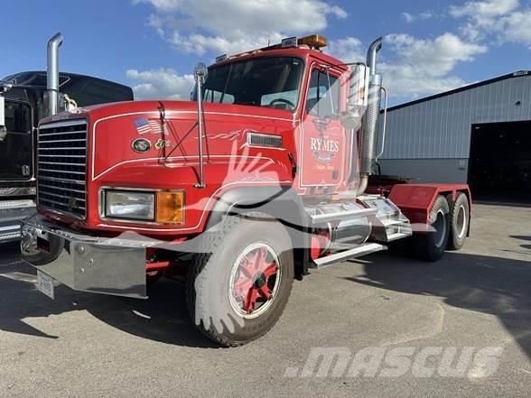 Mack CL753 Nyergesvontatók