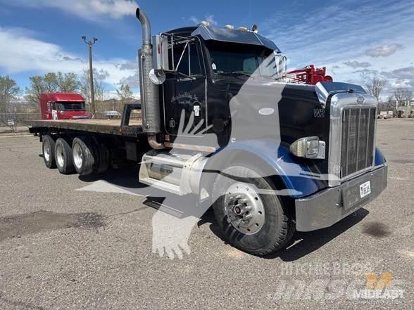 Peterbilt 357 Platós / Ponyvás teherautók