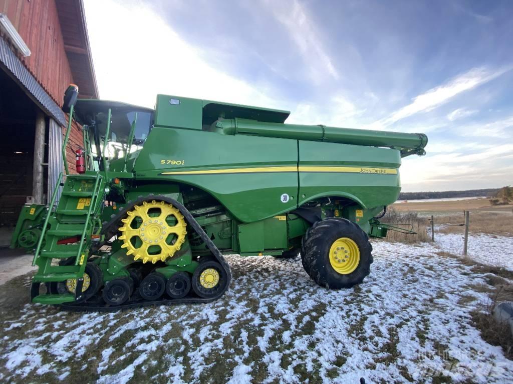 John Deere S790i Kombájnok