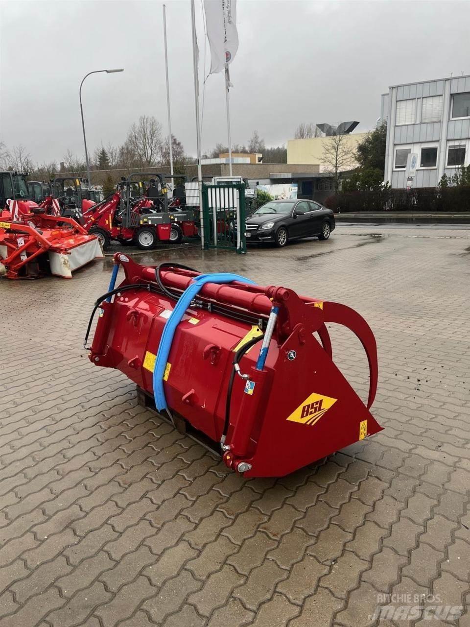 Strautmann GS 2000 Siló űrítő berendezés