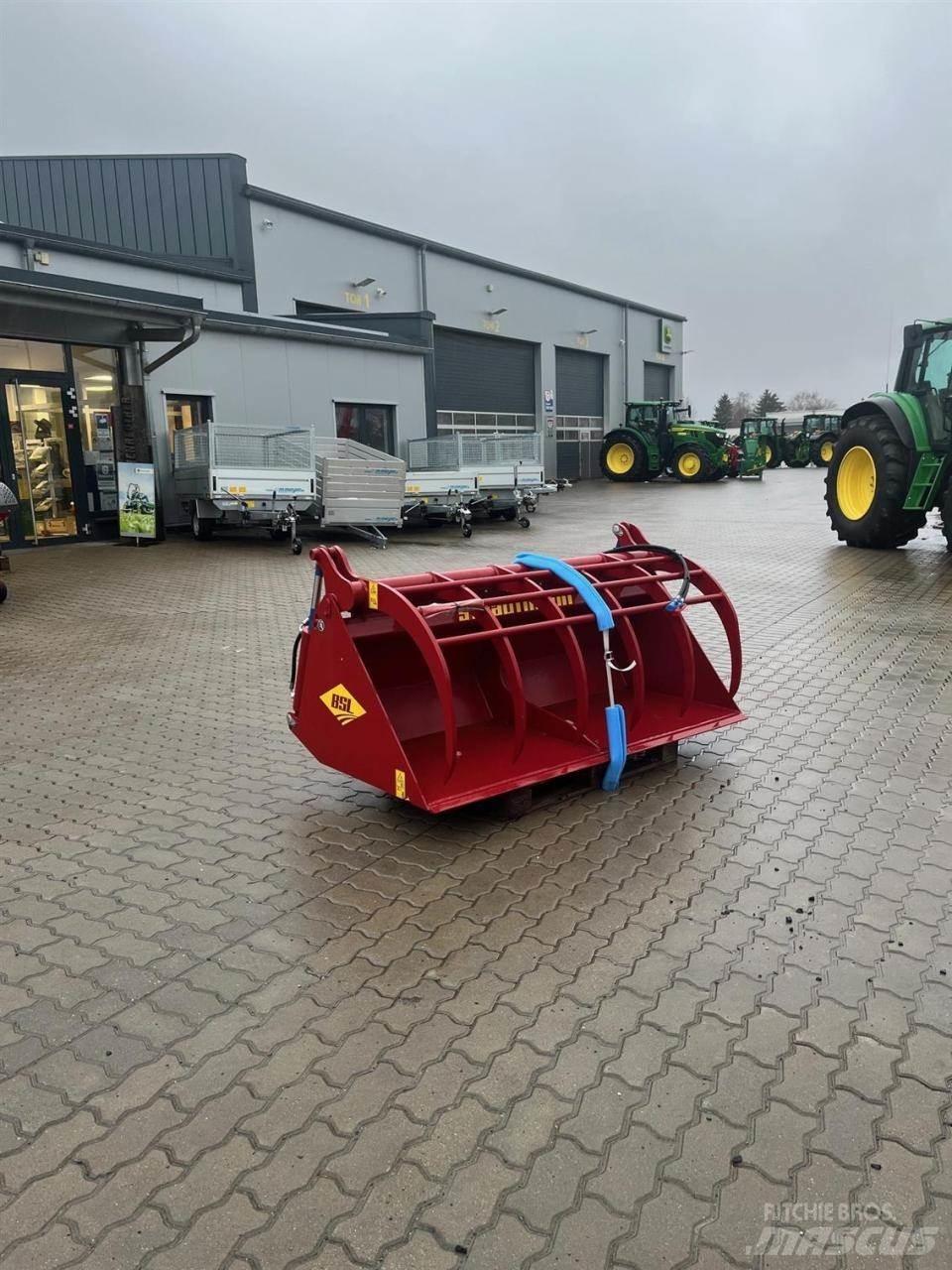 Strautmann GS 2000 Siló űrítő berendezés