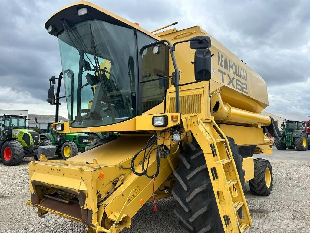 New Holland TX 62 Kombájnok