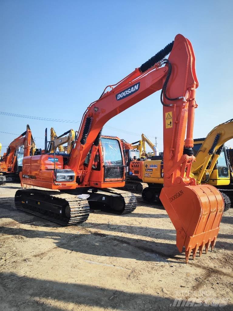 Doosan dx150 Lánctalpas kotrók