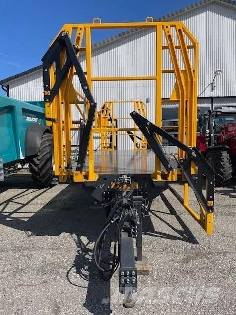 Wielton PRC-2 Bálaszállító pótkocsi