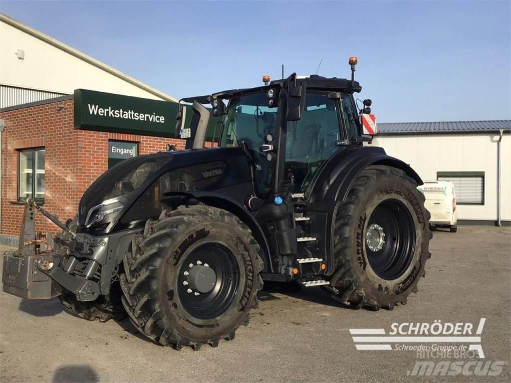 Valtra Q 305 Traktorok