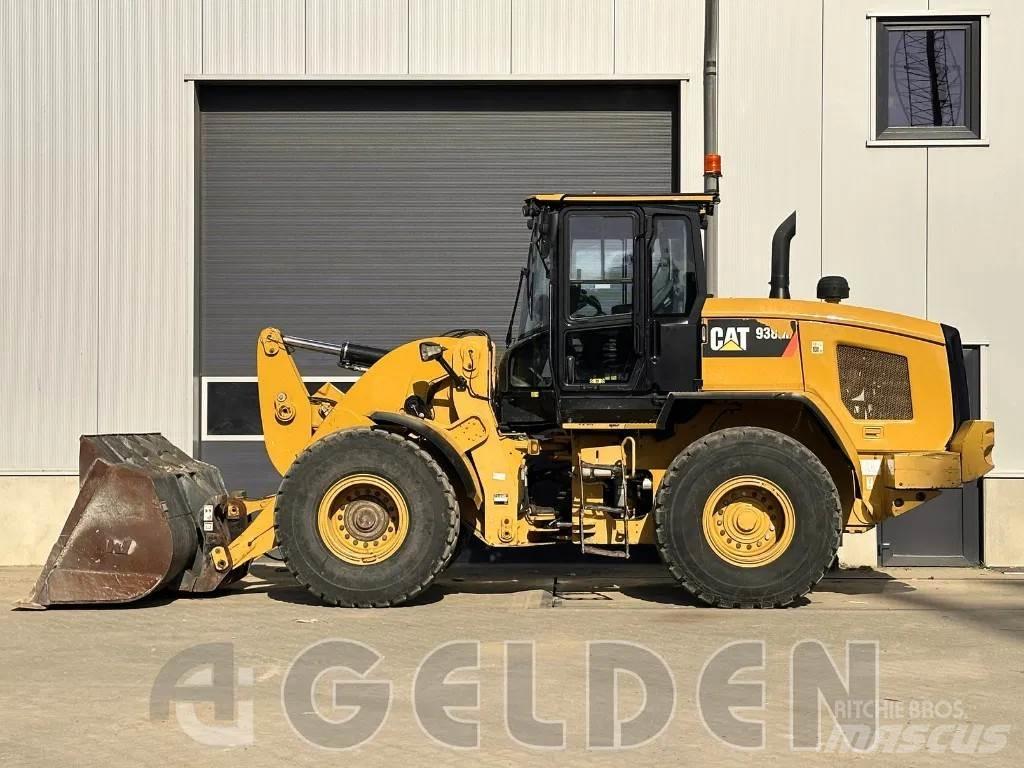 CAT 938M Gumikerekes homlokrakodók