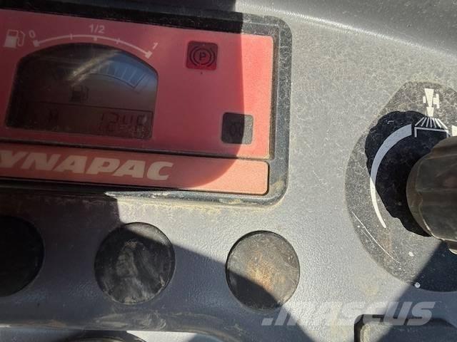Dynapac CC 1300 Ikerdobos hengerek