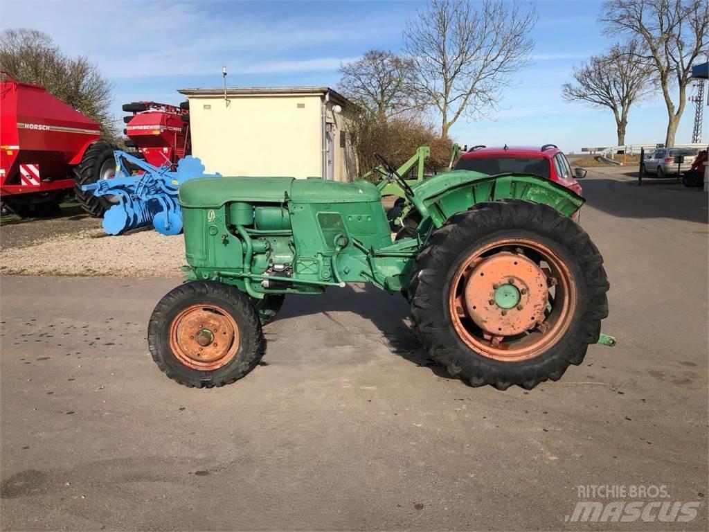 Deutz-Fahr D25 S Traktorok
