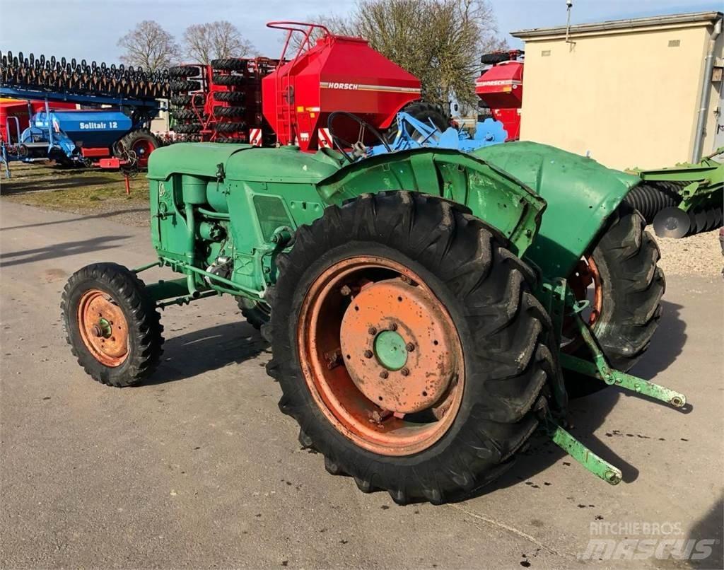 Deutz-Fahr D25 S Traktorok