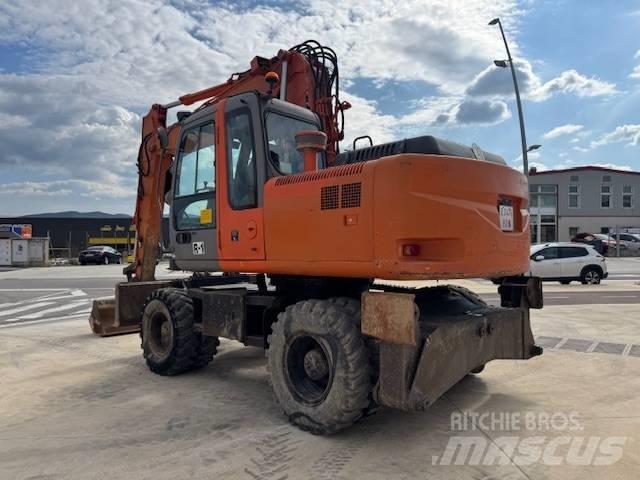 Hitachi ZX 160 W Gumikerekes kotrók