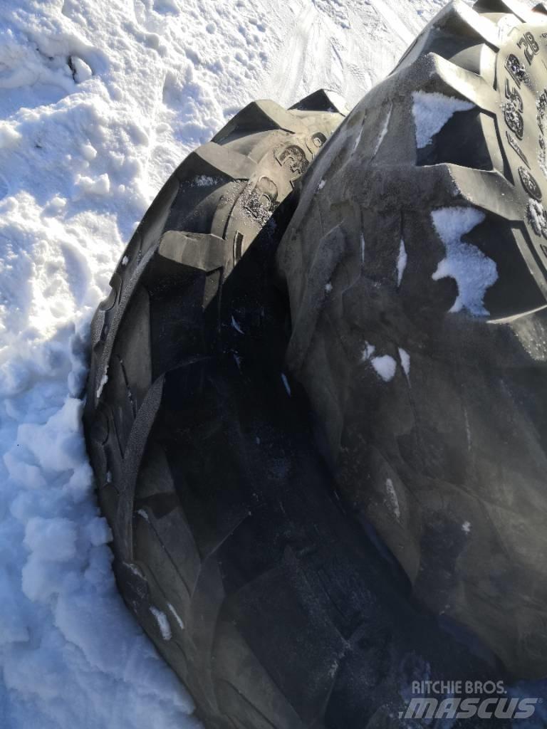 Pirelli 420/85R28 Gumiabroncsok, kerekek és felnik