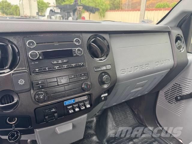 Ford F 450 Közúti karbantartó haszongépek