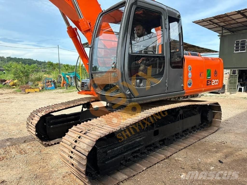 Hitachi EX 200 Lánctalpas kotrók